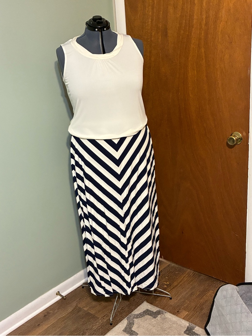 Chico's Shirt/Ann Taylor Loft Navy & White Chevron Maxi Skirt